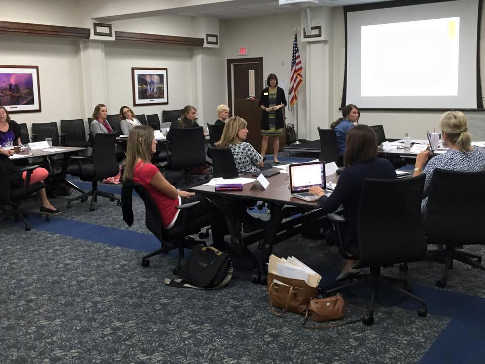 Local chamber professionals hear from industry expert Shari Pash on membership and marketing