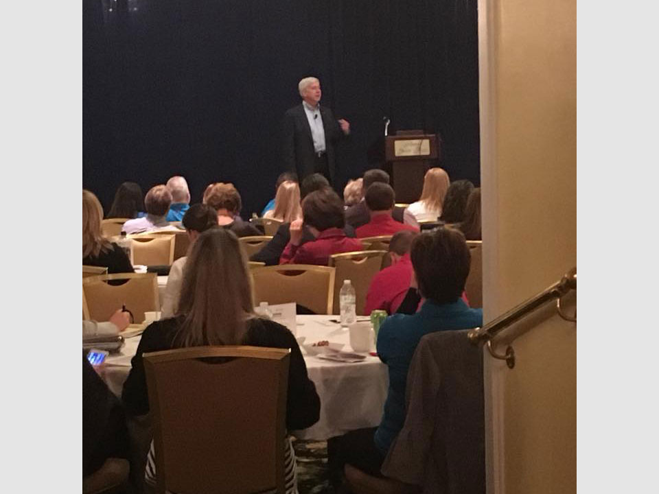 Governor Snyder speaks to local chamber professionals and their volunteer leaders in Grand Rapids at the 2017 chamber convention