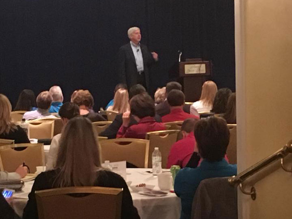 Governor Snyder speaks to local chamber professionals and their volunteer leaders in Grand Rapids at the 2017 chamber convention